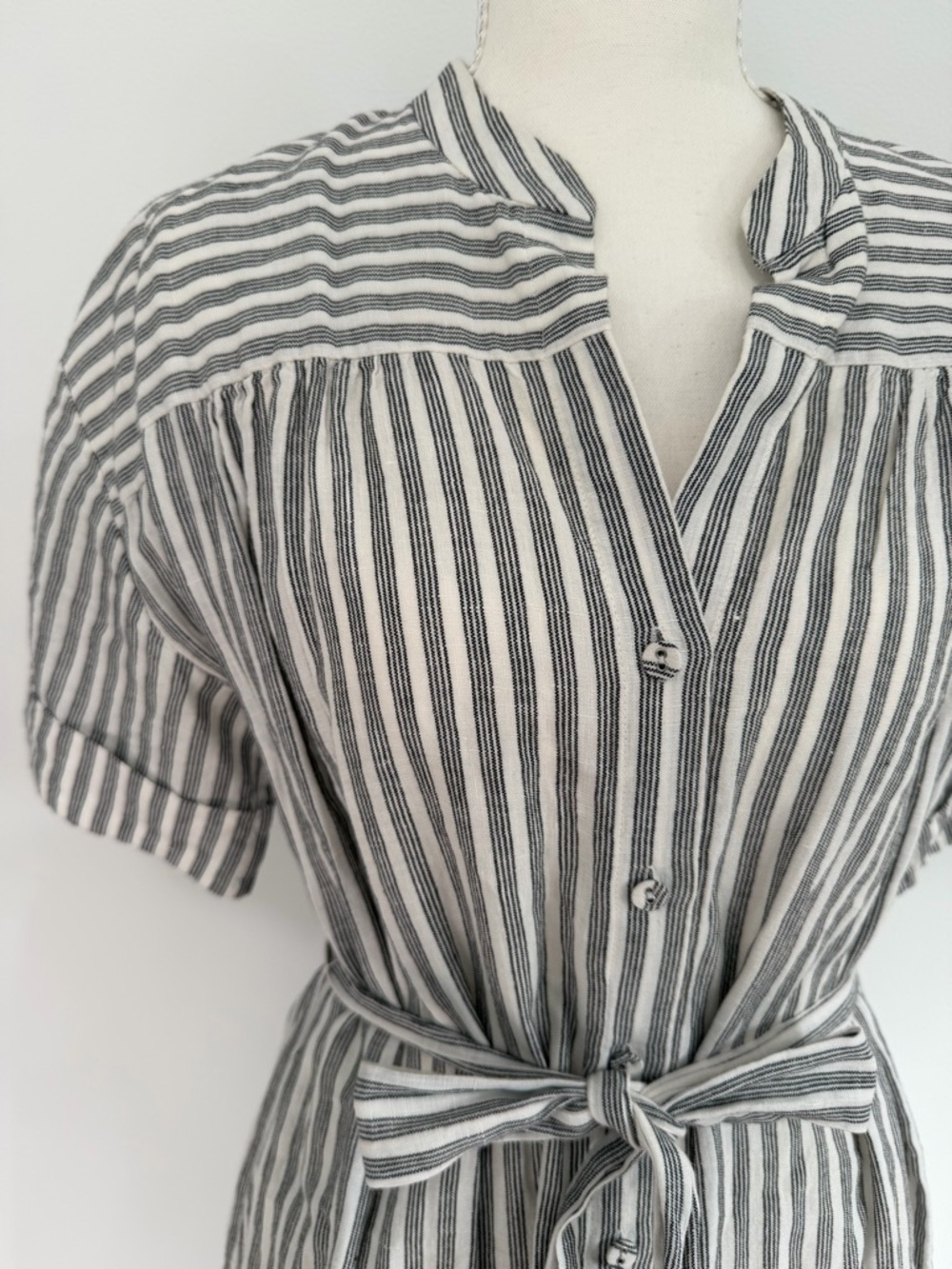 FRAME Button Front Linen Striped Midi Dress Quiet Luxury Coastal Chic Size Small - Picture 7 of 11